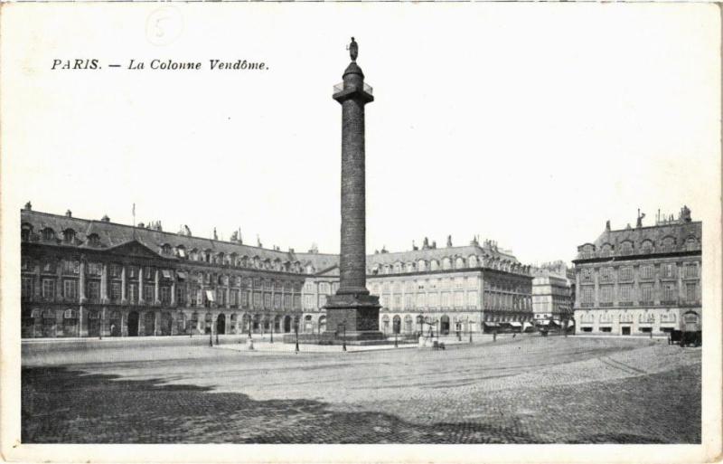 Carte postale ancienne Paris 1e - La colonne Vendome à Paris 1er
