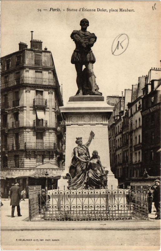 Carte postale ancienne Paris 5e-Statue d'Etienne Dolet-Place Maubert à Paris 5e