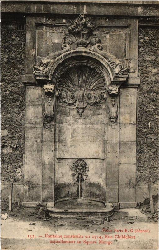 Carte postale ancienne Paris 5e-Fontaine construite en 1714 à Paris 5e