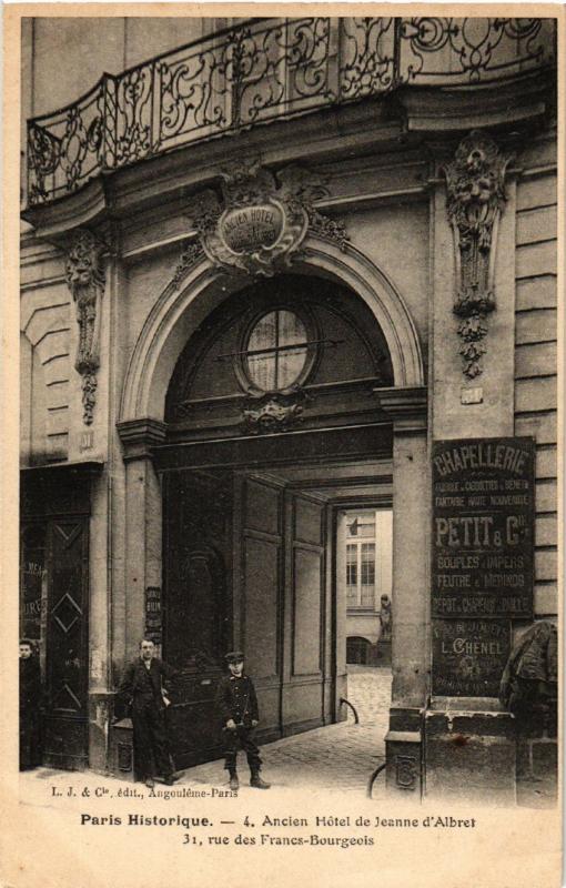Carte postale ancienne Paris 4e rue des Francs-Bourgeois. Hotel de jeanne d'Albert à Paris 4e