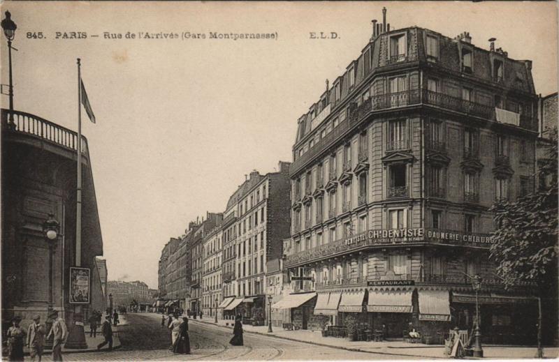 Carte postale ancienne Rue de l'Arrivée (Gare Montparnasse) à Paris 6e
