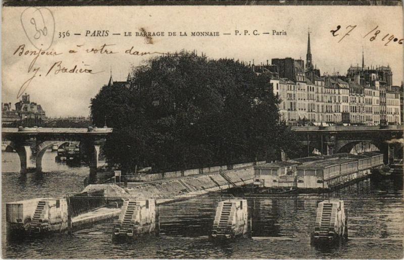 Carte postale ancienne Paris 4e - Le Barrage de la Monnaine à Paris 4e