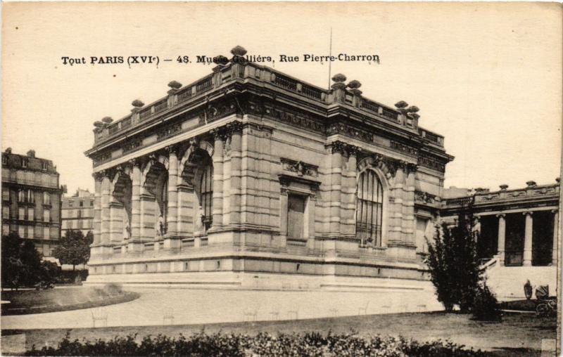 Carte postale ancienne Musée Galliéra, Rue Pierre-Charron à Paris 16e