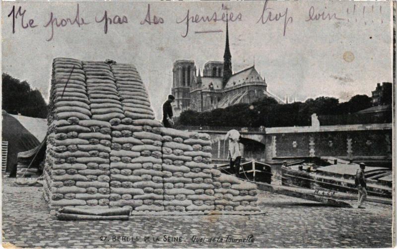 Carte postale ancienne Paris 4e - Berges de la Seine à Paris 4e