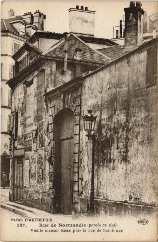 Carte postale ancienne Paris 3e - Rue de Normandie à Paris 3e