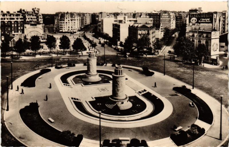 Carte postale ancienne Les Fontaines de la Porte de Saint Cloud à Paris 16e