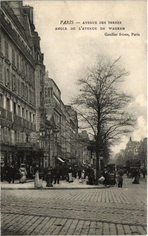 Carte postale ancienne Avenue des Ternes - Angle de l'avenue de Wagram à Paris 17e