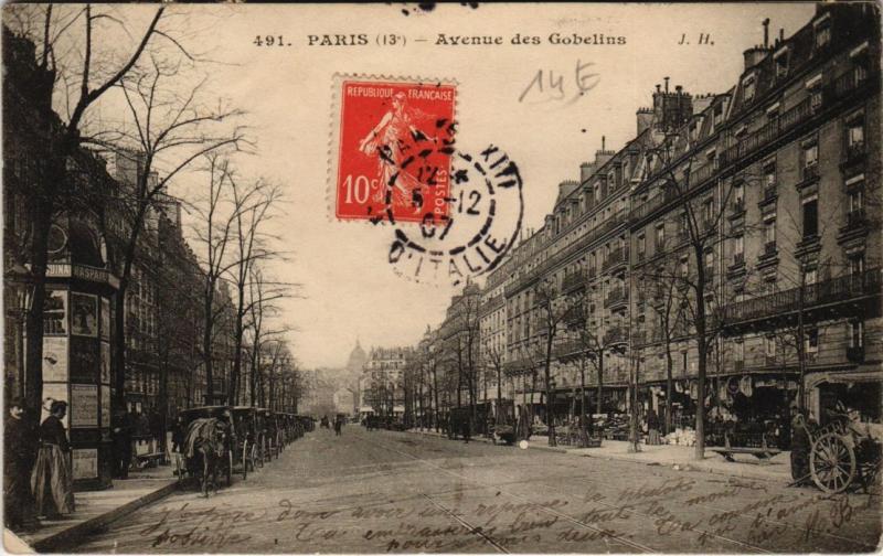 Carte postale ancienne Avenue des Gobelins à Paris 5e