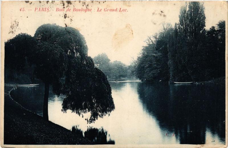 Carte postale ancienne Bois de Boulogne - Le Grand Lac à Paris 16e
