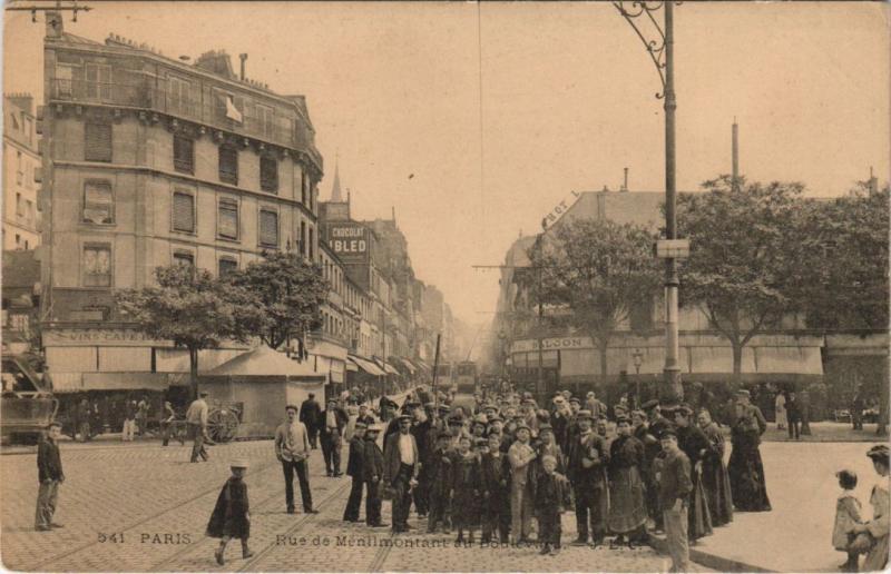 Carte postale ancienne Rue de Ménilmontant au Boulevard à Paris 11e