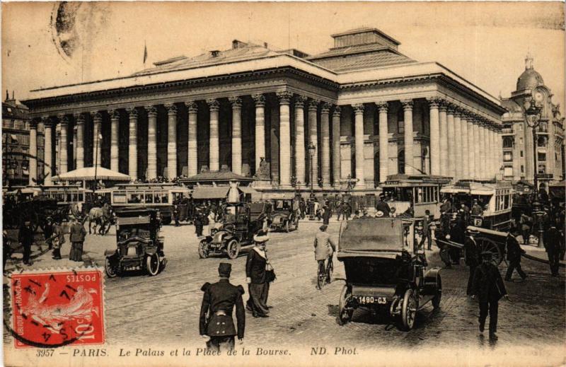 Carte postale ancienne Paris 2e-Le Palais et la Place de la Bourse à Paris 2e