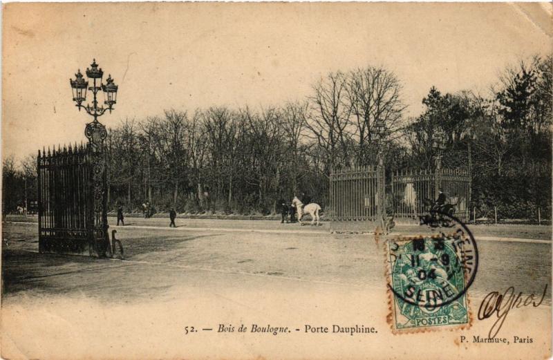 Carte postale ancienne Bois de Boulogne - Porte-Dauphine à Paris 16e