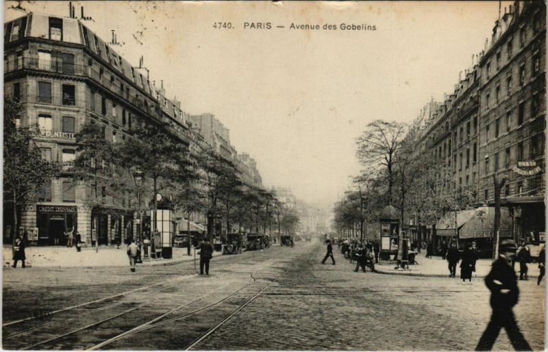 Carte postale ancienne Avenue des Gobelins à Paris 13e