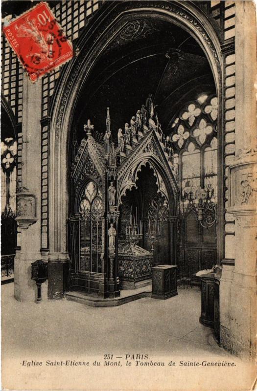 Carte postale ancienne Paris 5e-Eglise Saint Etienne du Mont-Le Tombeau de Sainte-Geneviéve à Paris 5e