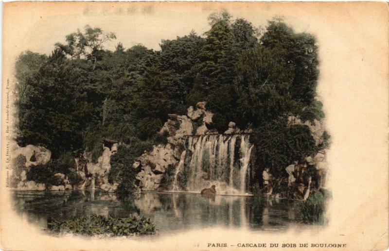 Carte postale ancienne Cascade du Bois de Boulogne à Paris 16e