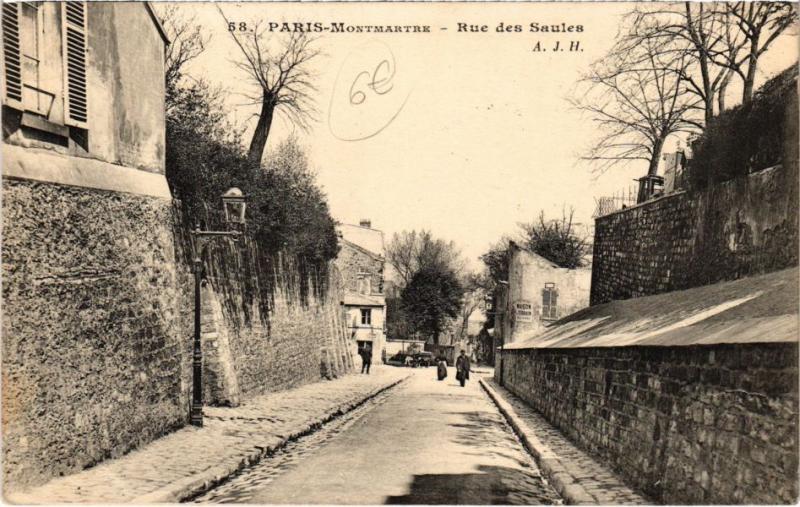 Carte postale ancienne Montmartre - Rue des Saules à Paris 18e