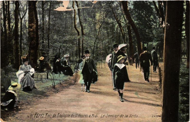 Carte postale ancienne Bois de Boulogne de 11 Heures à Midi - Le Sentier de la Vertu à Paris 16e