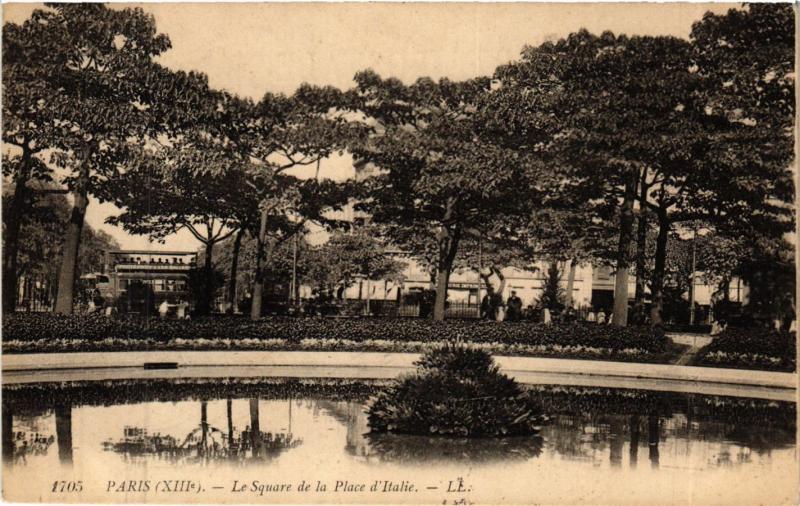 Carte postale ancienne Le Square de la Place d'Italie à Paris 13e