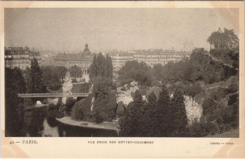 Carte postale ancienne Vue prise des Buttes-Chaumont à Paris 19e