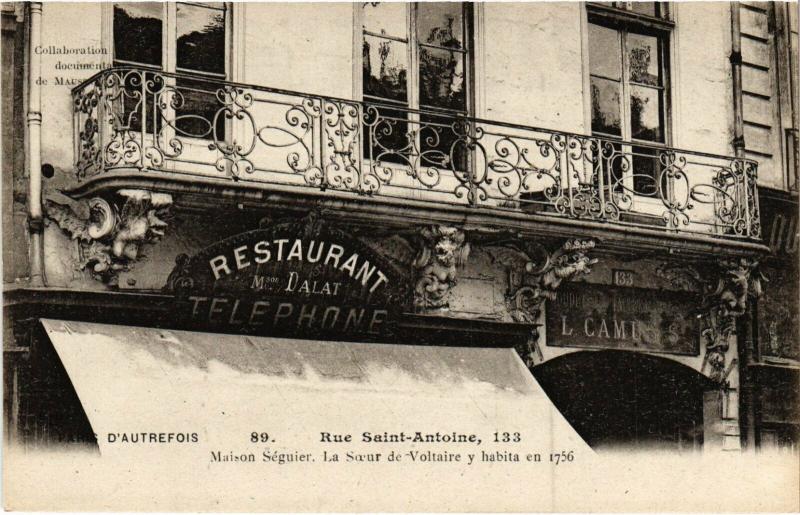Carte postale ancienne Paris 4e - Rue Saint-Antoine à Paris 4e