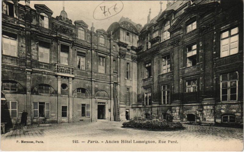 Carte postale ancienne Paris 4e - Ancien Hotel Lamoignon à Paris 4e