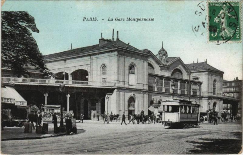 Carte postale ancienne La Gare Montparnasse à Paris 14e