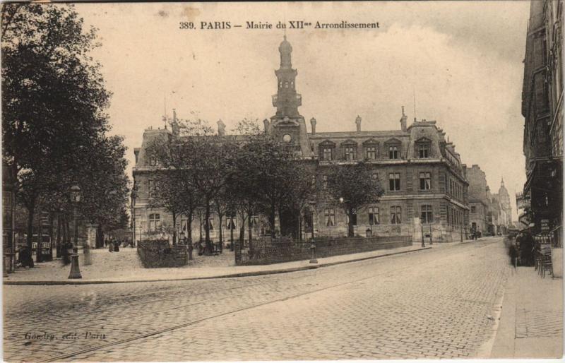 Carte postale ancienne Mairie du XIIme Arrondissement à Paris 12e