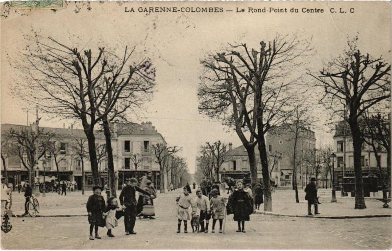 Carte postale ancienne La Garenne-Colombes - Le Rond point du Centre à La Garenne-Colombes