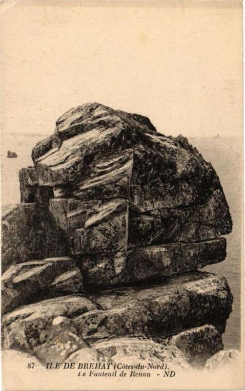 Carte postale ancienne Ile de Brehat - Le Fauteuil de Renan à Île-de-Bréhat