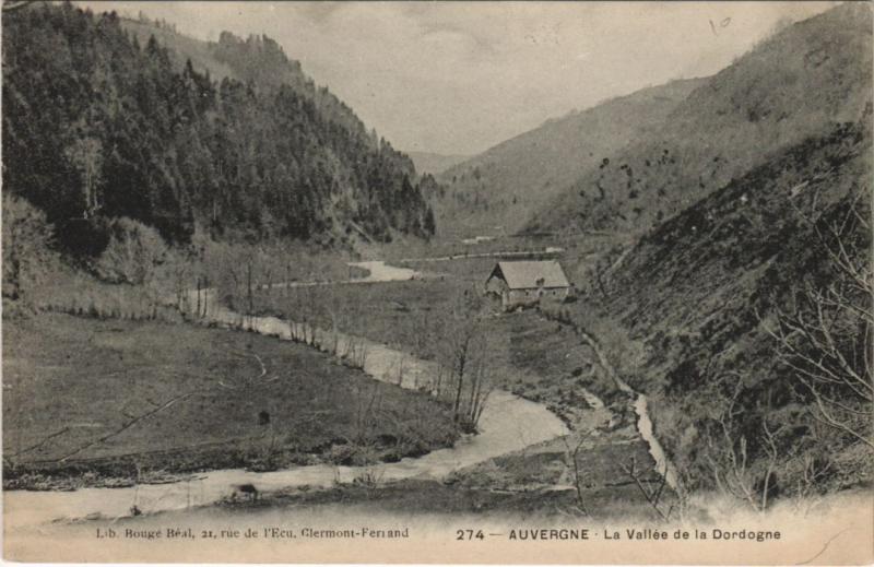 Carte postale ancienne Auvergne - La Vallee de la Dordogne