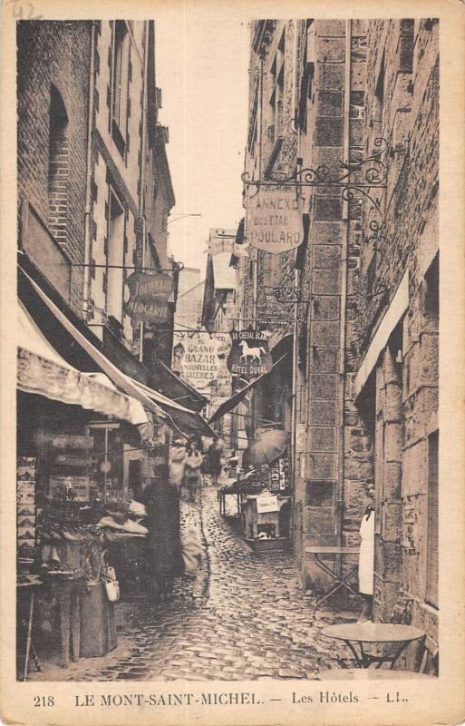 Carte postale ancienne Le Mont Saint Michel - Les Hotels au Mont-Saint-Michel