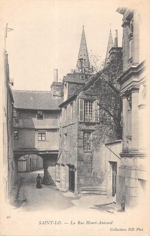 Carte postale ancienne Saint Lo - La Rue Henri Anicard à Saint-Lô