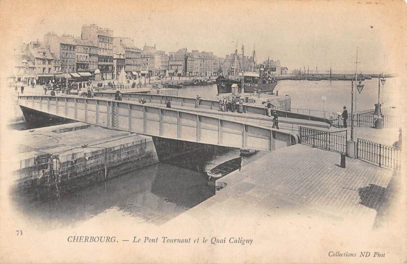 Carte postale ancienne Cherbourg - Le Pont Tournant Et Le Quai Caligny