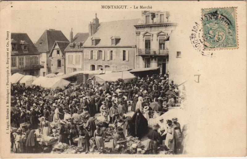 Carte postale ancienne Montaigut Le Marche à Montaigut
