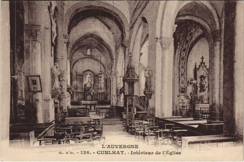 Carte postale ancienne Cunlhat Interieur de l'Eglise à Cunlhat