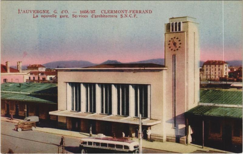 Carte postale ancienne Clermont-Ferrand La Nouvelle Gare à Clermont-Ferrand
