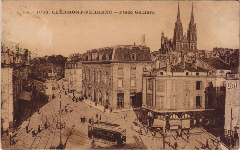 Carte postale ancienne Clermont Ferrand Place Gaillard à Clermont-Ferrand