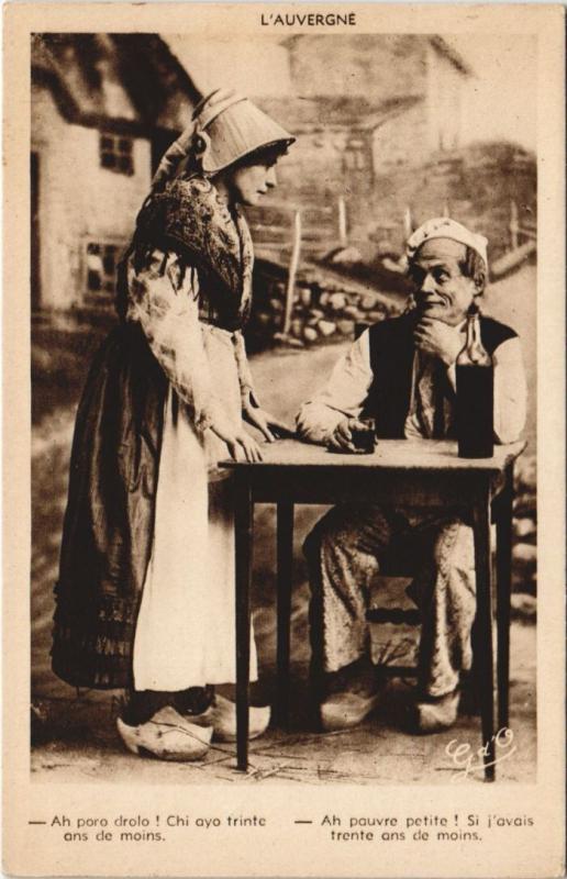 Carte postale ancienne L'Auvergne - Types