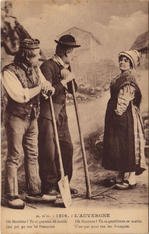 Carte postale ancienne L'Auvergne - Types