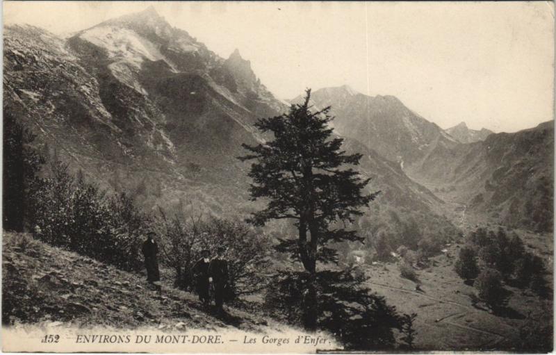 Carte postale ancienne Le Mont-Dore Environs - Les Gorges d'Enfer à Mont-Dore