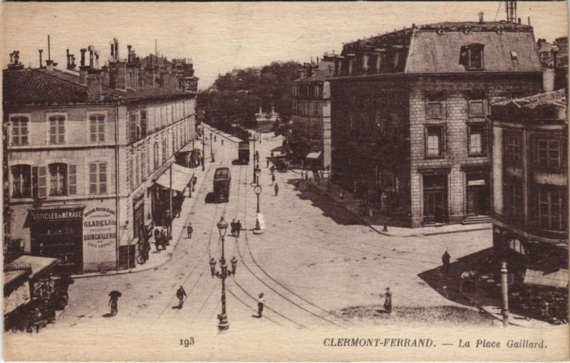 Carte postale ancienne Clermont Ferrand Place Gaillard à Clermont-Ferrand