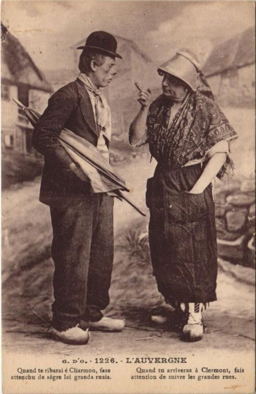 Carte postale ancienne L'Auvergne - Couple - Types