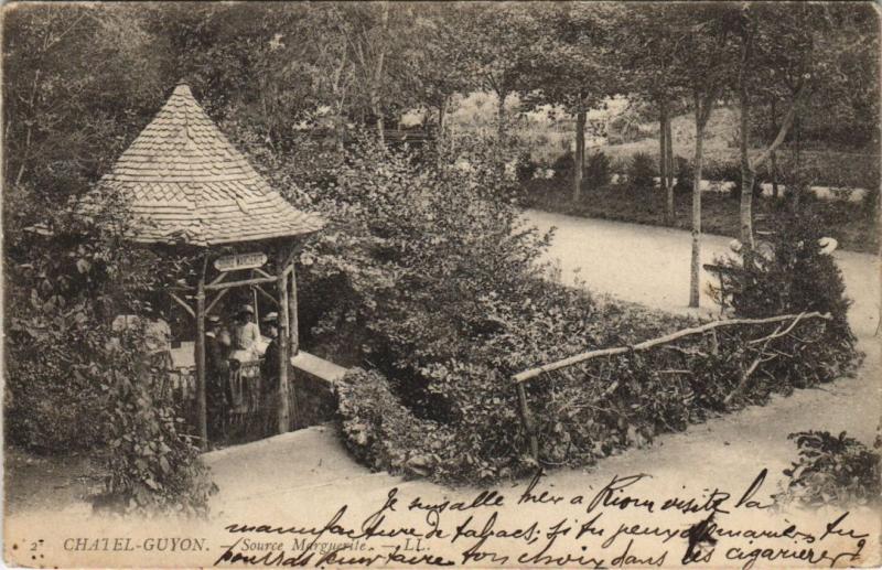 Carte postale ancienne Chatel-Guyon Source Marguerite