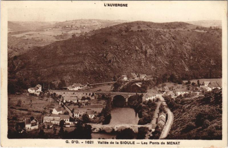 Carte postale ancienne Menat Les Ponts de Menat à Menat