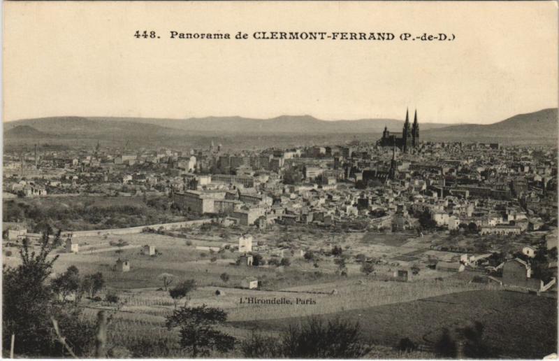 Carte postale ancienne Clermont Ferrand panorama à Clermont-Ferrand