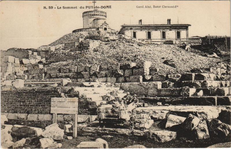 Carte postale ancienne Le Sommet du Puy-de-Dome
