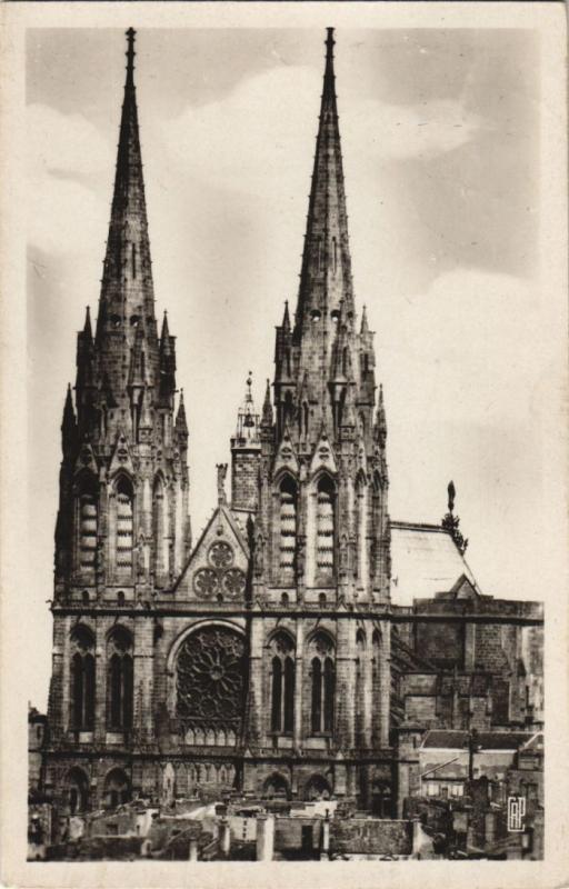 Carte postale ancienne Clermont Ferrand La Cathedrale à Clermont-Ferrand