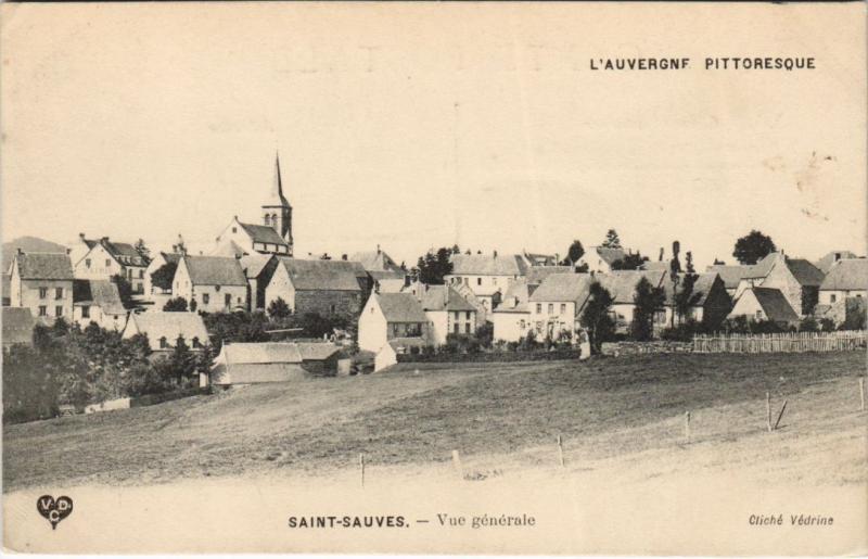 Carte postale ancienne Saint-Sauves-d'Auvergne Vue Generale à Saint-Sauves-d'Auvergne