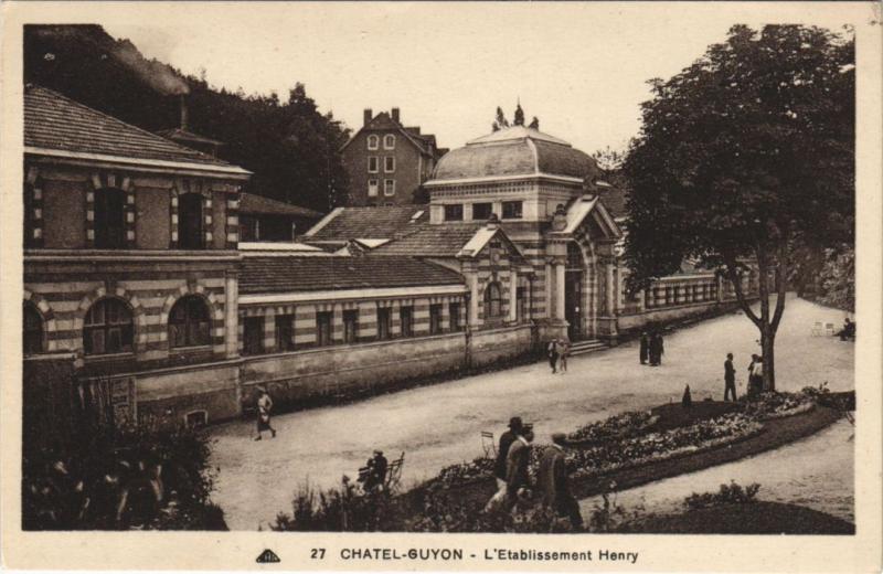 Carte postale ancienne Chatel-Guyon Etablissement Henry
