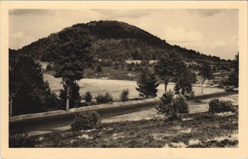 Carte postale ancienne Paysage d'Auvergne